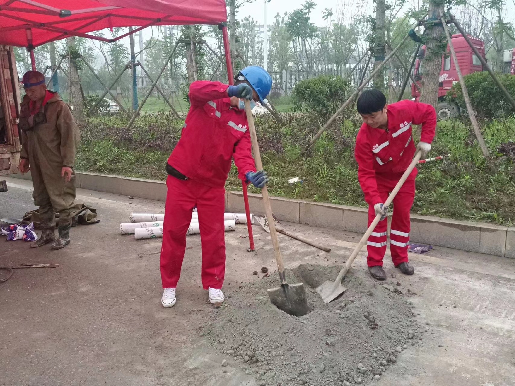 称多管道疏通哪家好】及时进行市政管道清淤